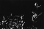 <a href='/fugazi_live_series/honolulu-hi-usa-111891'>Univ. of Hawaii 11/91 - Photo © by Bryan Mizota</a> Blank